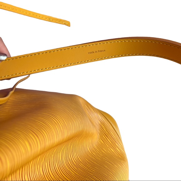 Louis Vuitton large Noe yellow Epi Leather - Picture 10 of 11